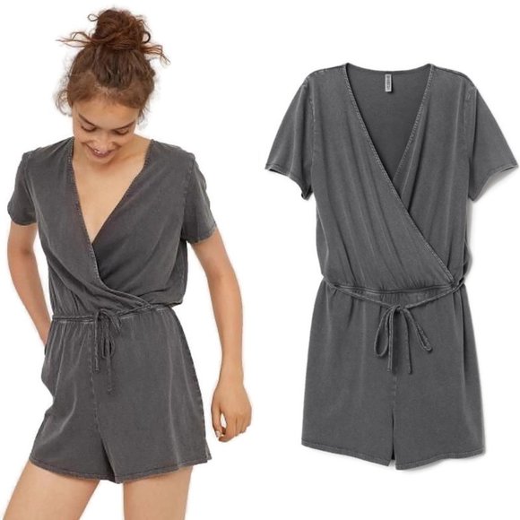 Grey Romper ▪️ Divided by H&M - Picture 4 of 10
